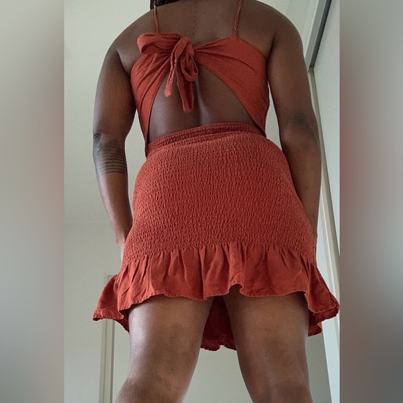 Abercrombie & Fitch Small Rust Smocked Mini Dress | Open Back Tie | Ruffle Hem - Picture 3 of 8
